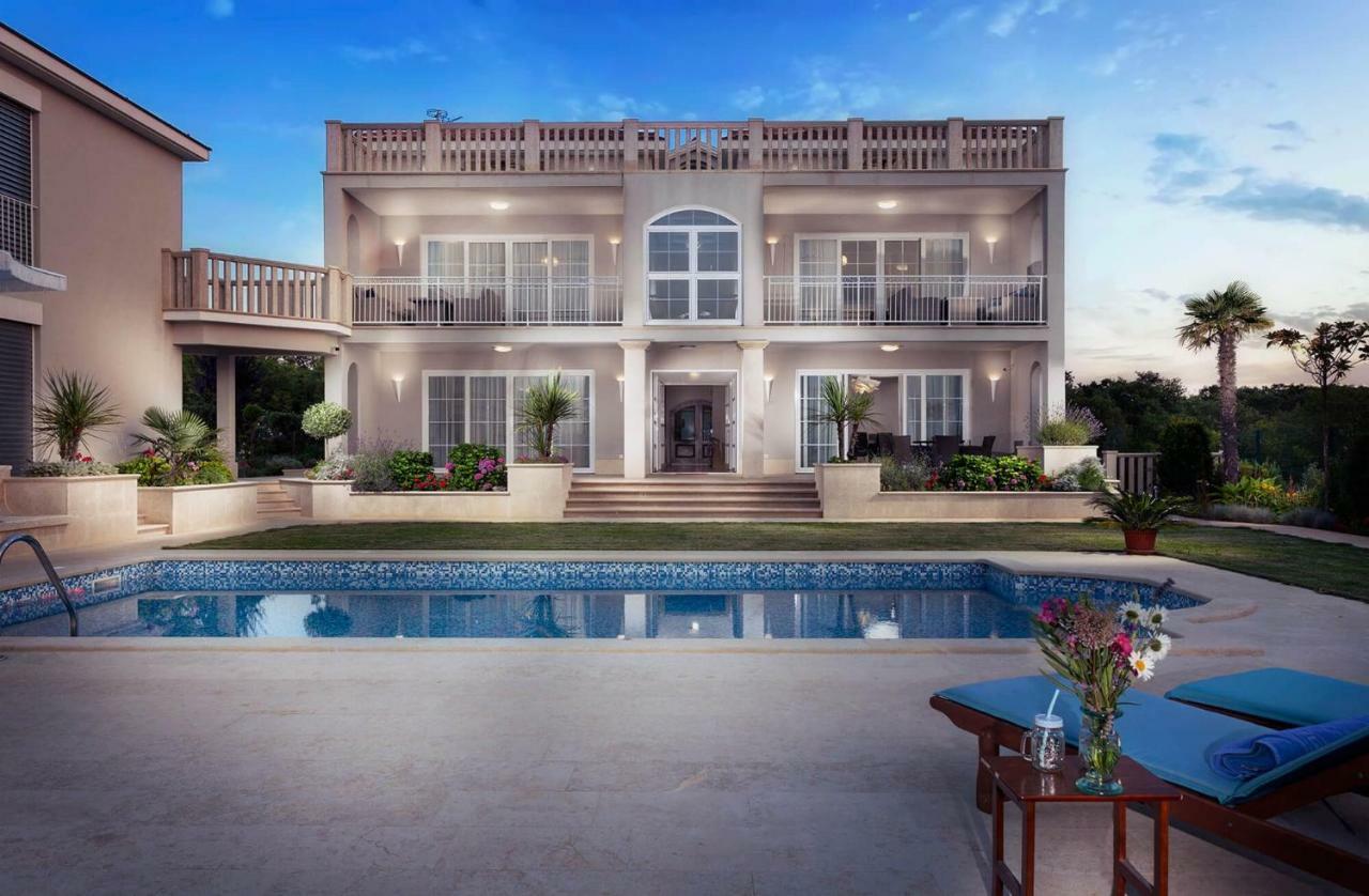 Luxury Rooms Vila Carissa 马林斯卡 外观 照片