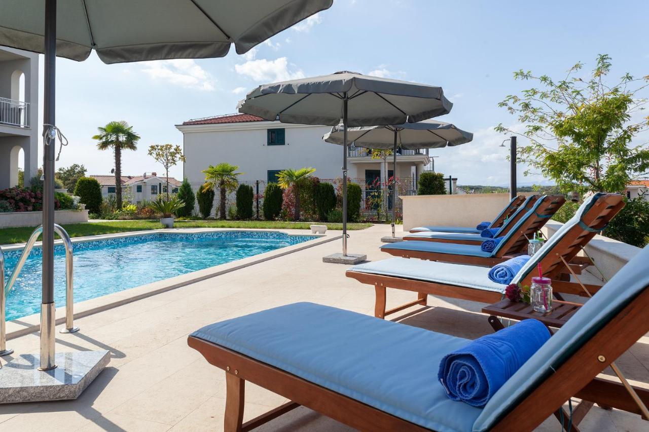 Luxury Rooms Vila Carissa 马林斯卡 外观 照片