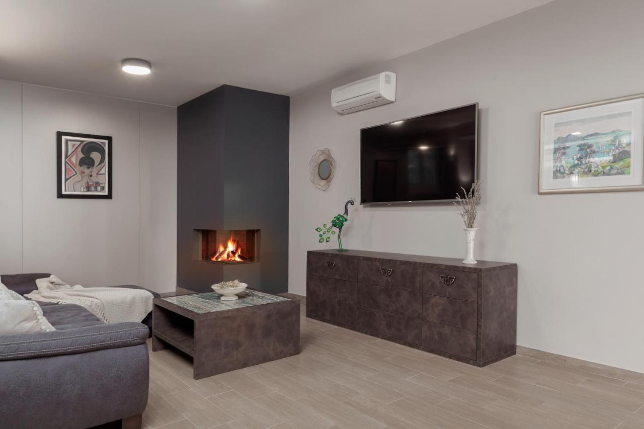 Luxury Rooms Vila Carissa 马林斯卡 外观 照片